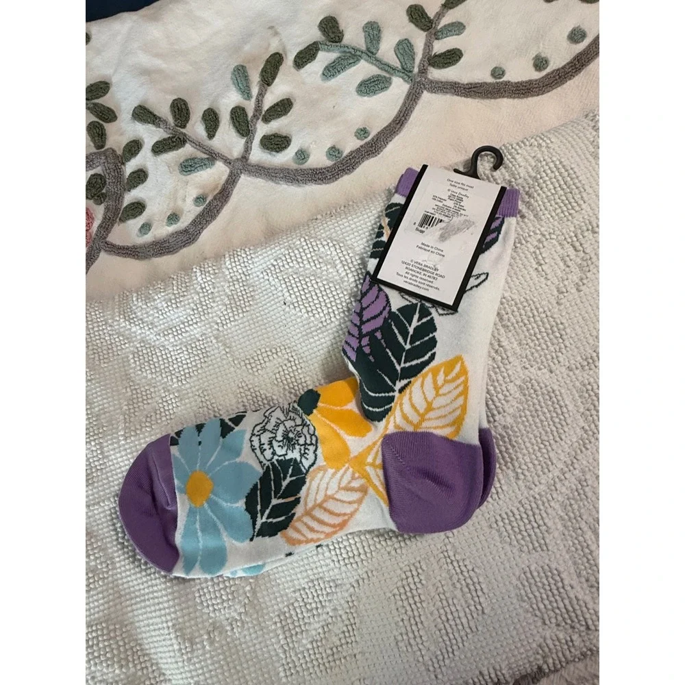 Vera Bradley Palm Floral Crew Socks Purple Teal Yellow White New 28172-16565